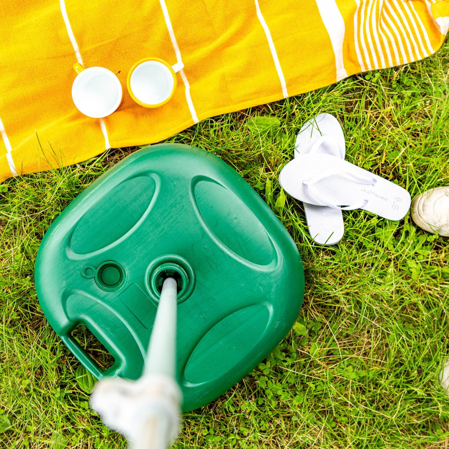 20L Plastic Fillable Parasol Base