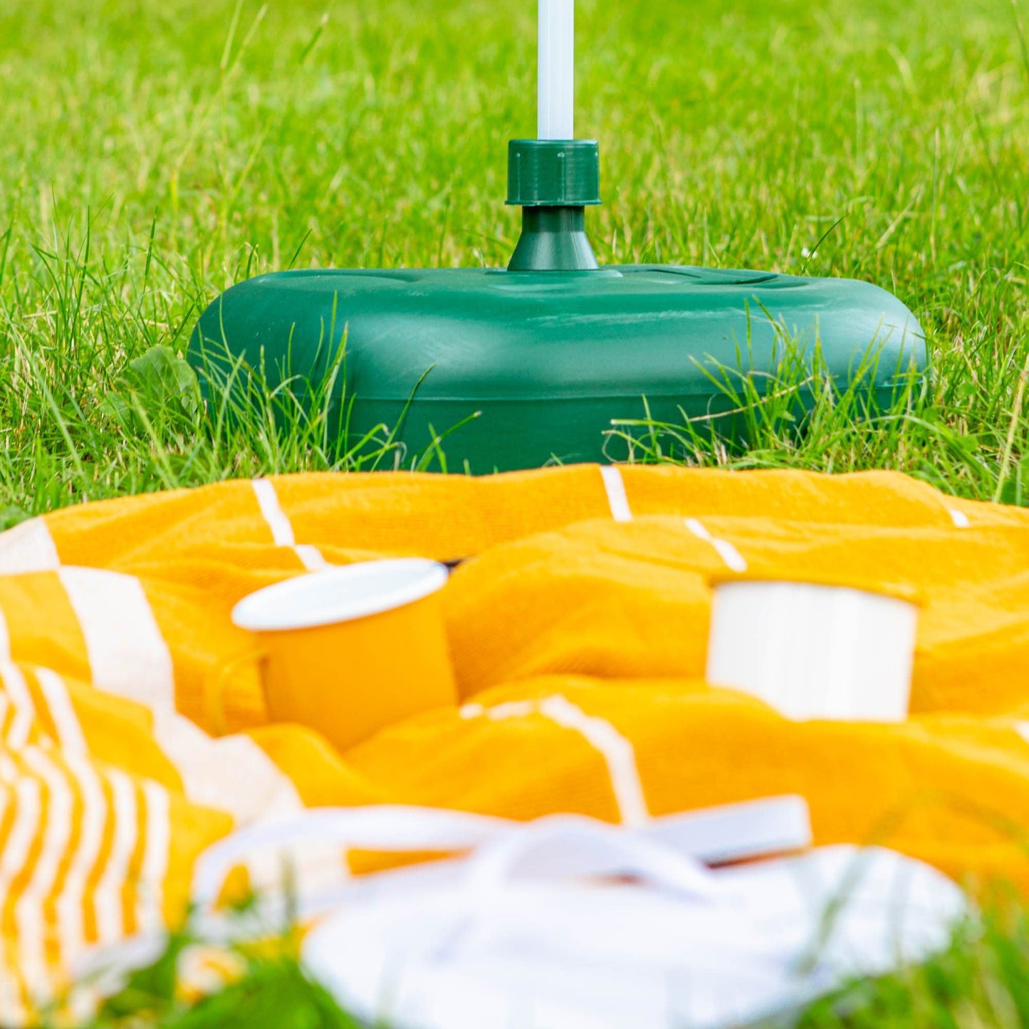 20L Plastic Fillable Parasol Base