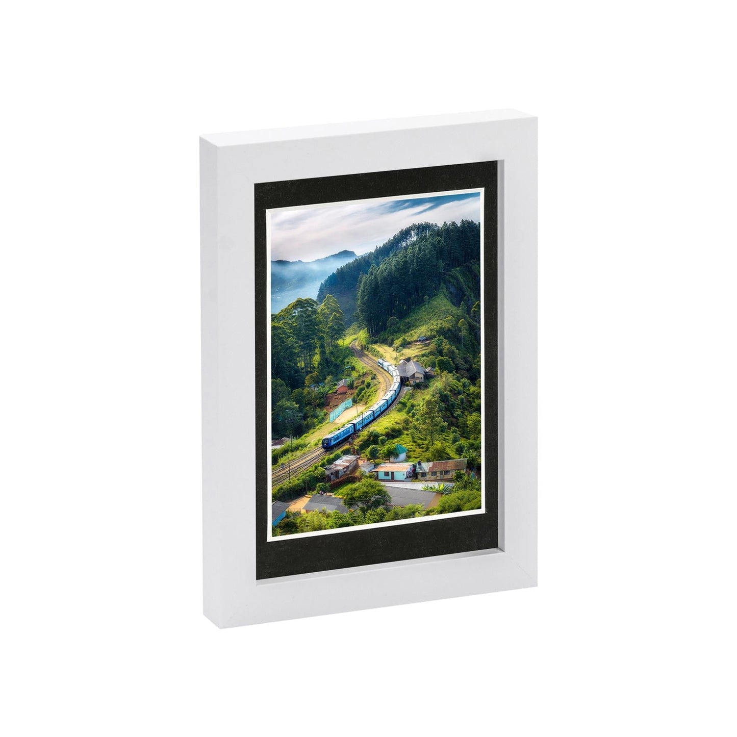 White 5" x 7" Photo Frame with 4" x 6" Mount